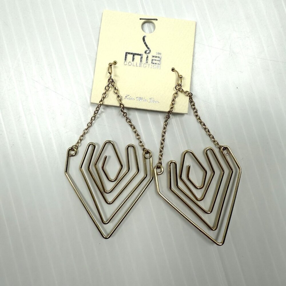 Mia Women's Gold Classic Geometric Elegant Minimalist Collective Earrings NWT